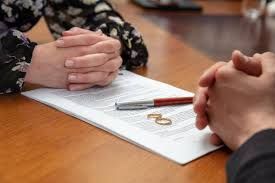 Divorce in Kerala Grounds, Alimony, Custody & Court Process
