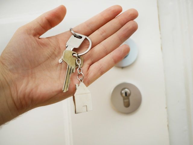 Why Seek a Real Estate Lawyer’s Advice to Purchase Land or a Flat in Kerala