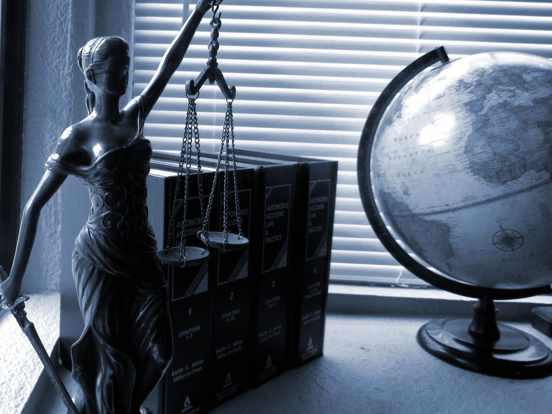 Navigating Civil Cases: When to Hire a Civil Lawyer in Trivandrum
